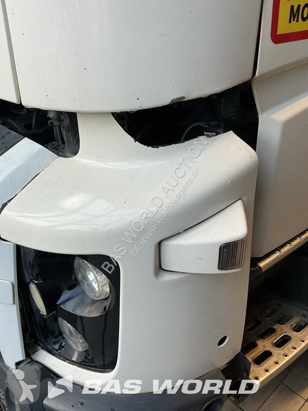 Volvo 500 truck