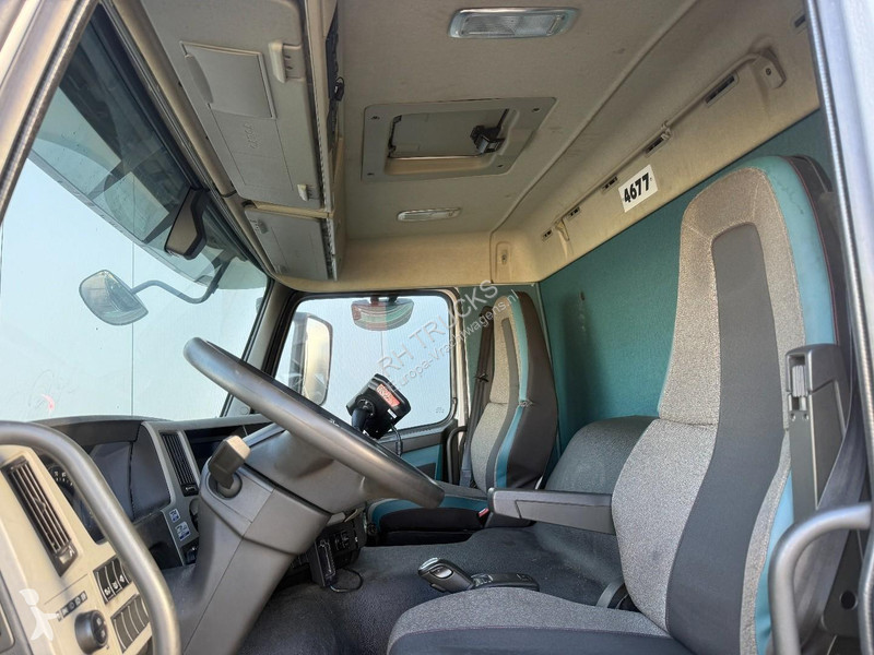 Kamion Volvo 330 6x2 EURO 6 - BOX 9,84m +...