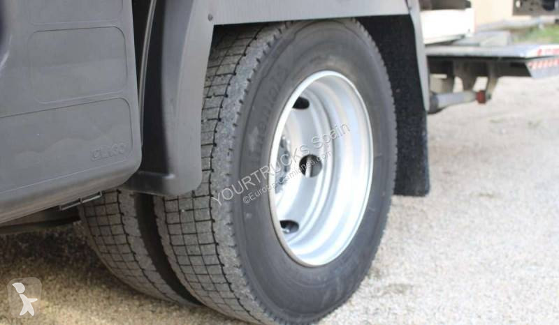 Camión Iveco 100 E 19