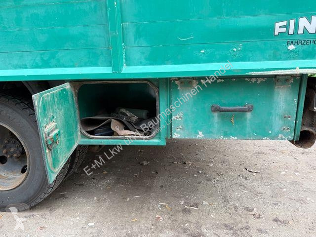 Teherautó  817L D VIEHLKW FÜR 7 KÜHE
