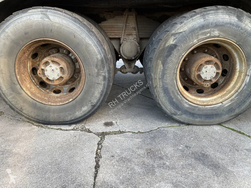 Kamion Volvo F 12 8X4 + CORMACH 0 CRANE - 8.642...