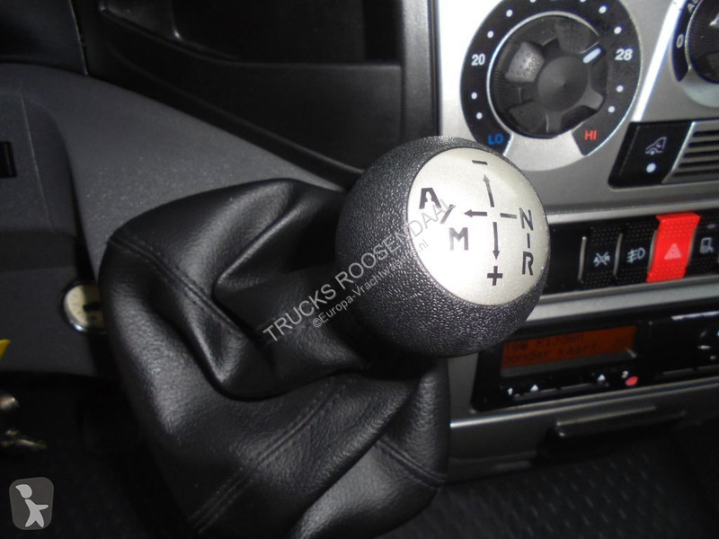 Kamion Iveco 40C17 + Euro 5 + Dhollandia Lift +...