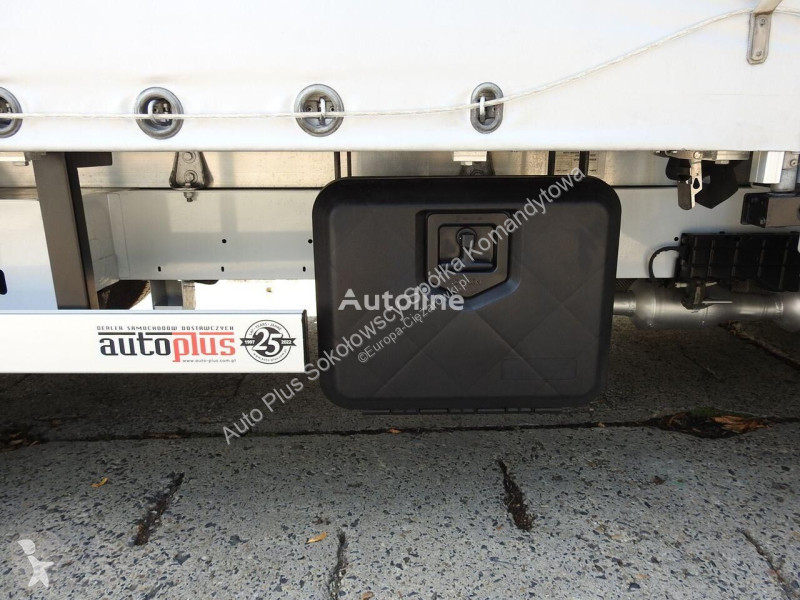 Kamion Renault MASTER PLANDEKA 8 PALET WEBASTO...