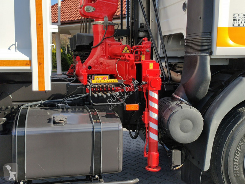 Kamion Renault 26.370 6x4 Mocny HDS FASSI F110