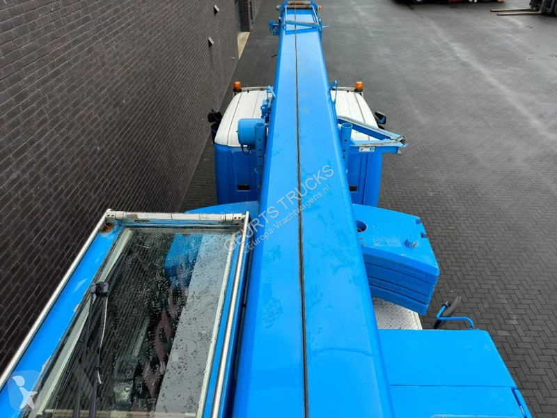 Camion Scania P420 8X4 + LIEBHERR LTF 1045-4.1...