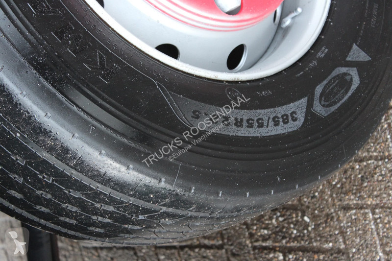 Lastbil Volvo FMX 370 + EURO 5 + CARRIER + meat...
