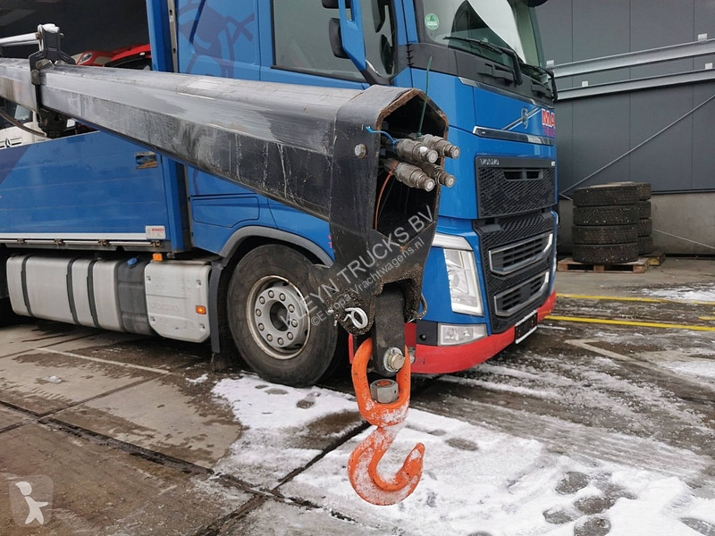 Camion Volvo 6X2 HIAB 117K PRO
