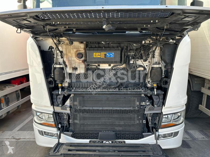 Camion remorque Scania 18