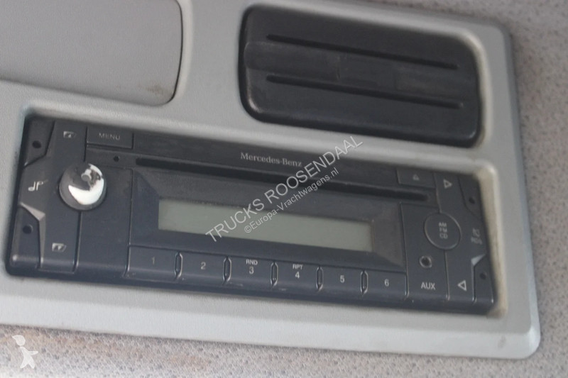 Kamion Mercedes 1218 + EURO 5 + manual