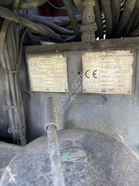 Грузовик Volvo 460