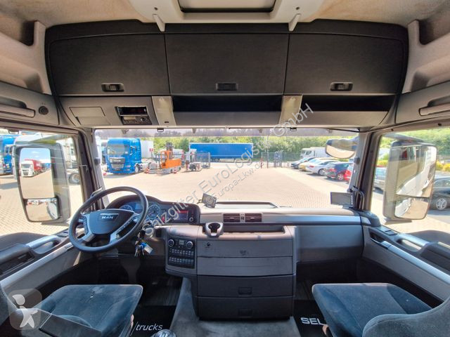 Lastbil MAN TGX 6x2-2 LL/SILO/30.000 l/Lenkachse