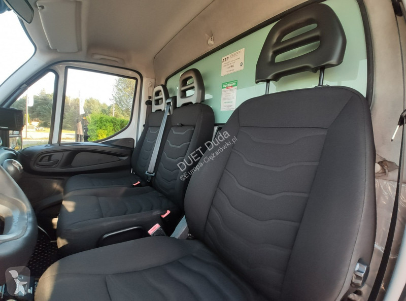 Camion Iveco 70C17 Mroźnia Ściana Grodziowa...