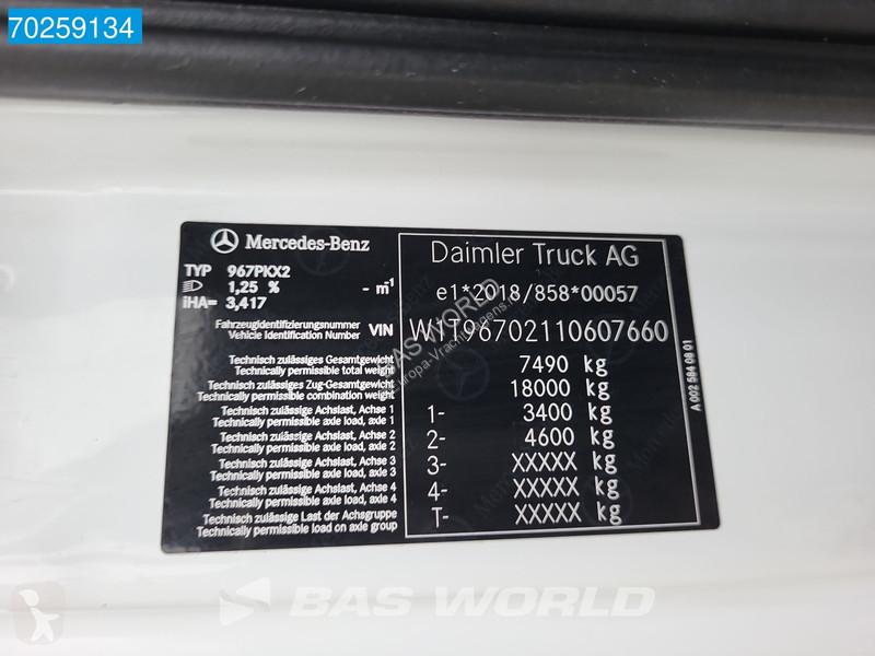Vrachtwagen Mercedes 816 4X2 8tonner Thermo...