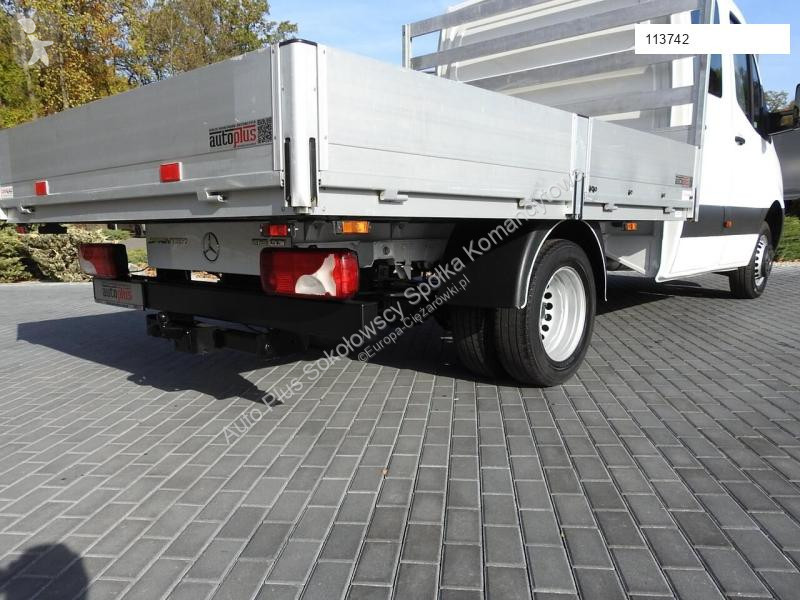 Véhicule utilitaire Mercedes SPRINTER 516...