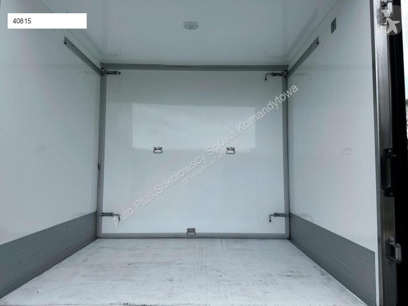 Autoutilitară Ford TRANSIT CHŁODNIA KONTENER...