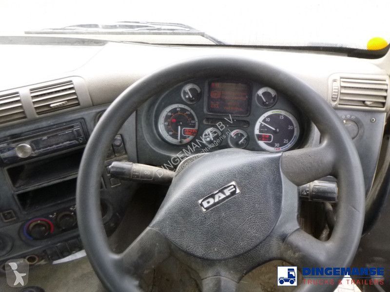 Camion DAF 75310 6x4 RHD tipper + HMF 1144 K-1...