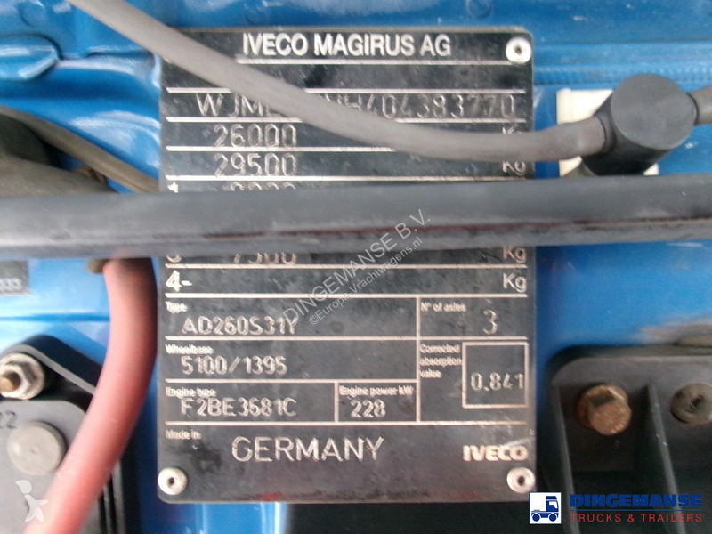 Camion Iveco 310 EEV 6x2 RHD + Atlas 120.2E