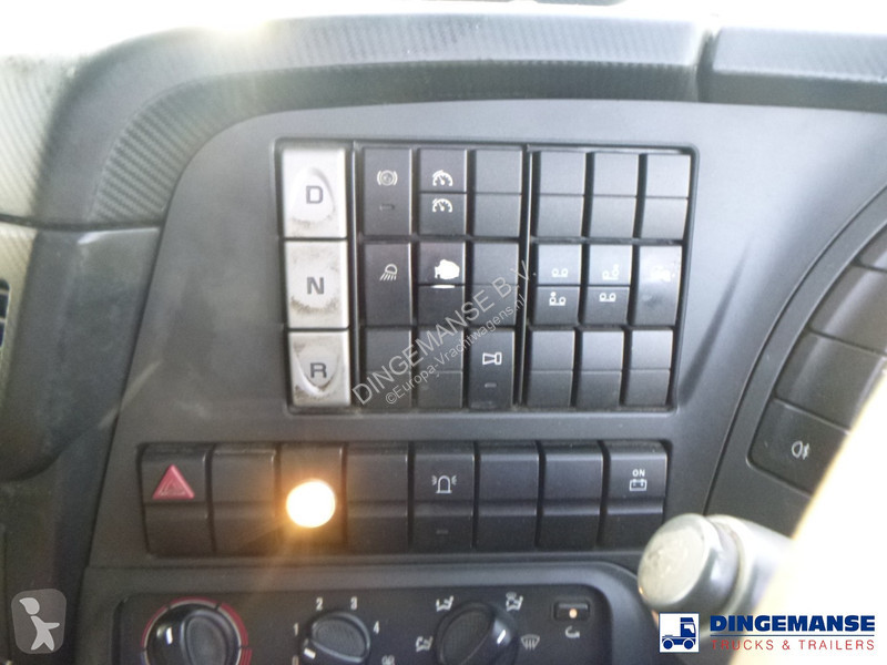 Kamion Iveco 310 6x2 Euro 6 RHD + Atlas 129.3...