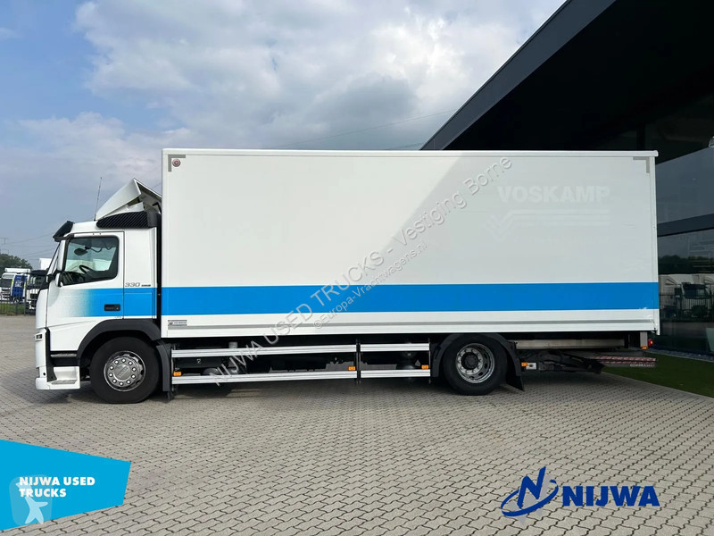 Camion Volvo 330 Schuifzeil + Laadklep
