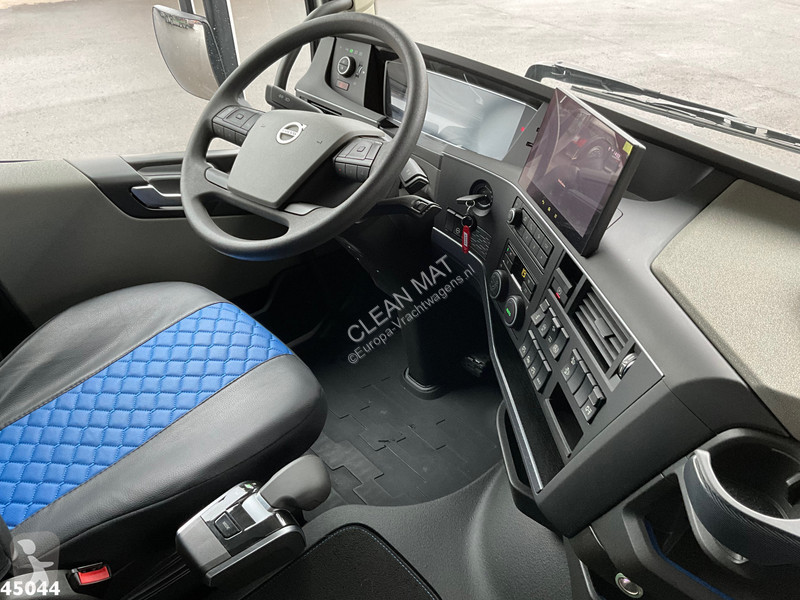 Camion Volvo 8x2 Fassi 145 Tonmeter laadkraan +...