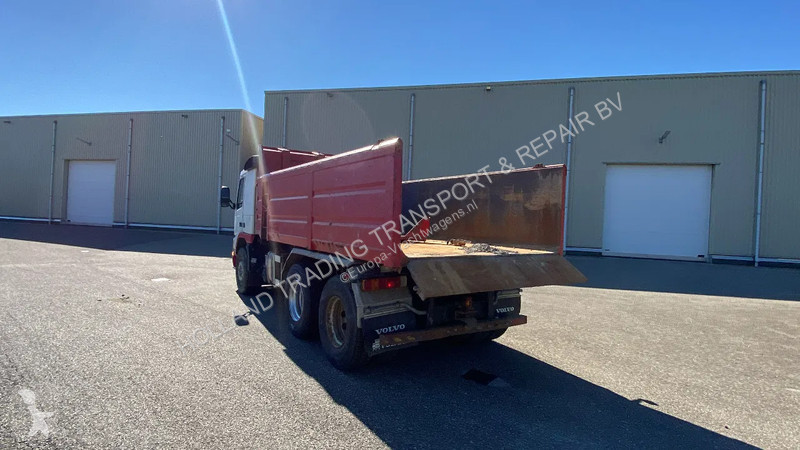 Kamion Volvo 12420 kipper