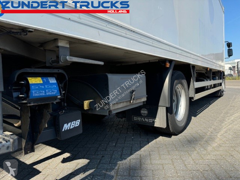 Kamion Volvo 250 CARRIER EASY COLD, PALFINGER...