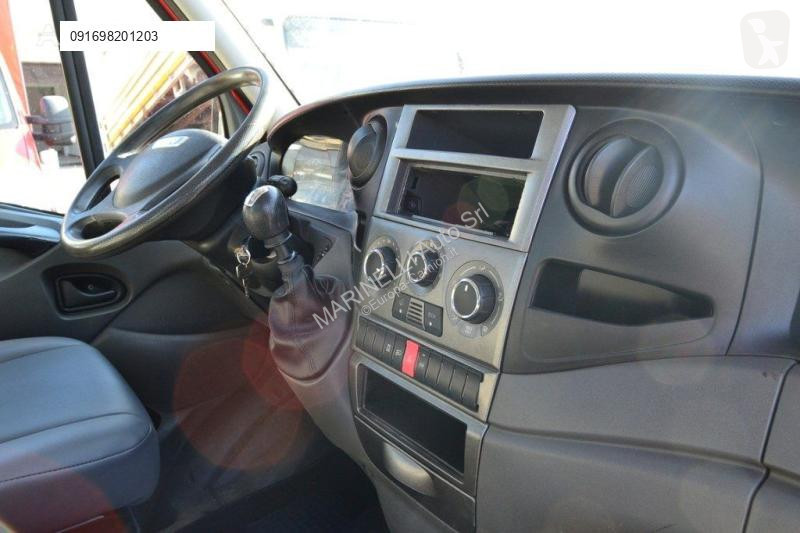 Veicolo commerciale Iveco 35C13