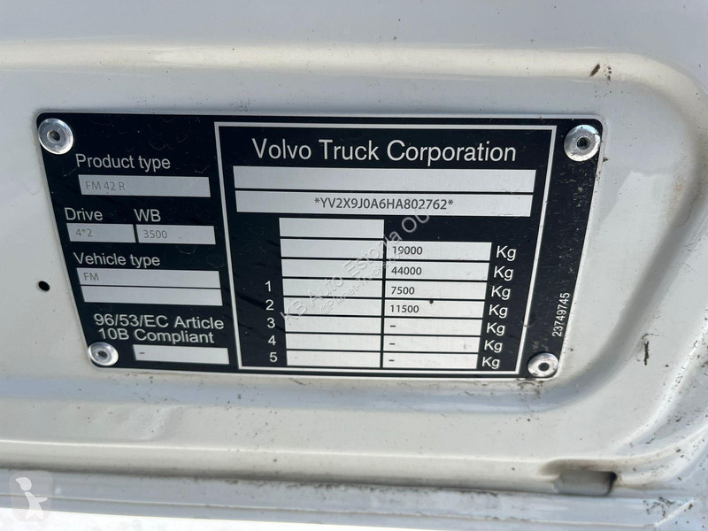 Camión Volvo 330 4x2 JOAB TL 8 AO C