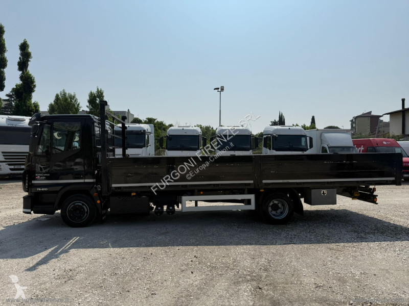 Camion Iveco EUROCARGO ML75 E16 CABINA CORTA...