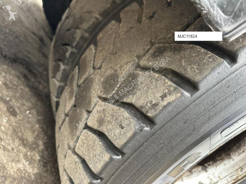 Vrachtwagen Volvo FH 400 8X4 + HIAB 130 R -...
