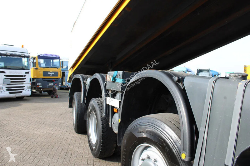 Camion Ginaf X 5250 + TIPPER 10X4 + MANUAL