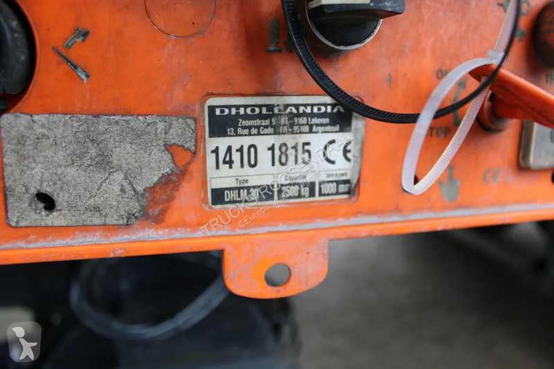 Kamion Iveco 160e25 + lift + euro 6