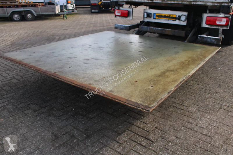 Kamion DAF 330 + 6X2 + LIFT