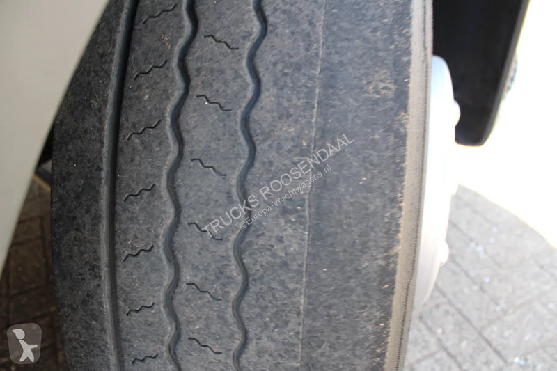 Vrachtwagen Volvo 280 + EURO 6 + LIFT + PERFECT...