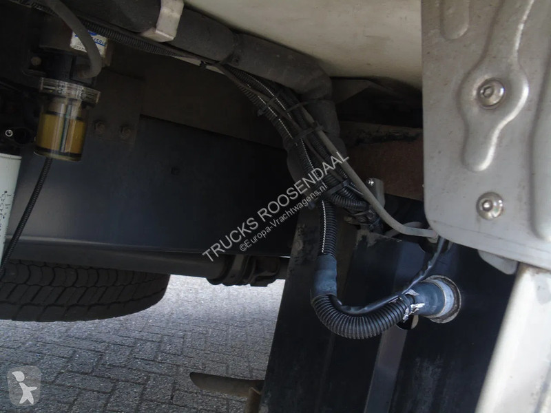 Kamion DAF 220 + CARRIER + EURO 6 + LIFT