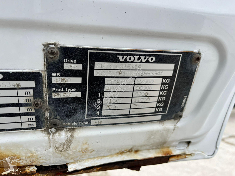 Camión Volvo 6x2*4 HYDRAULICS / CHASSIS L=6875 mm