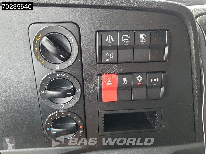 Kamion Mercedes 1524 4X2 15t 6-Cyllnder Tail...