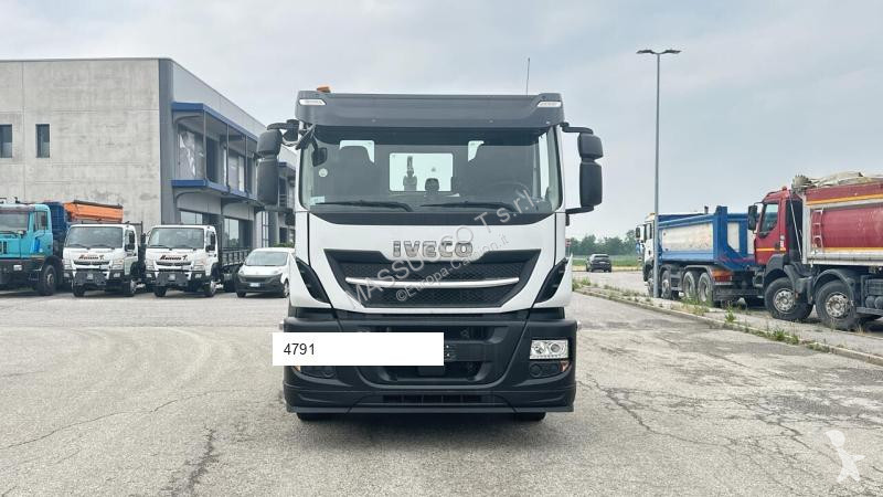Kamion Iveco 460