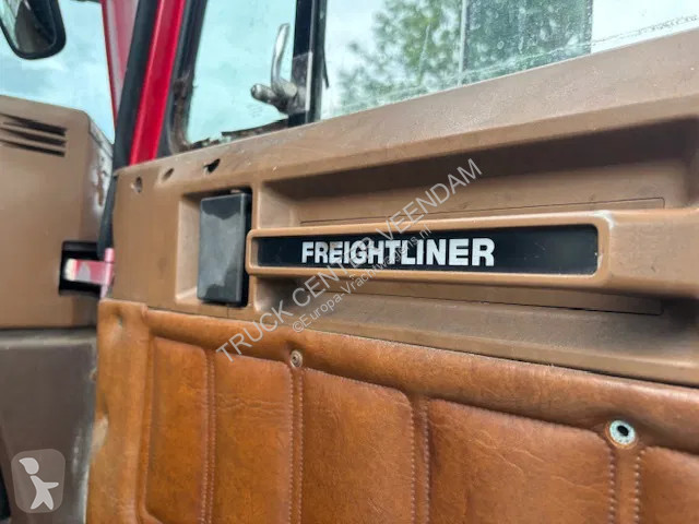 Camion Freightliner 3 AXLE RIGID BODY chassis...