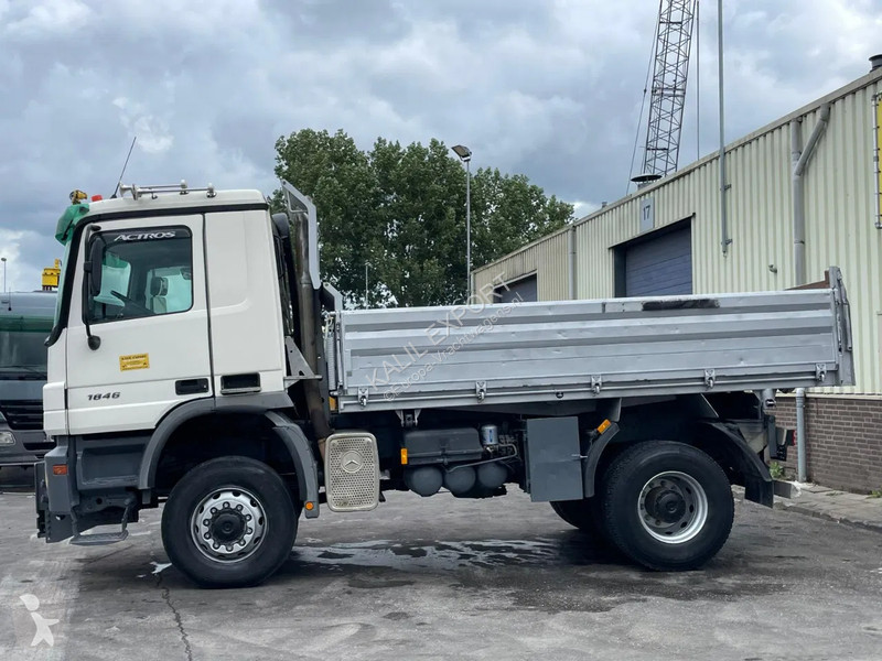 Camion Mercedes 1846 MP2 Kipper 4x4 V6 Big...