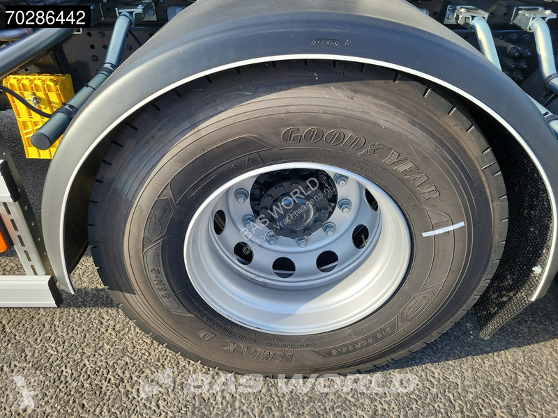 Camión Iveco X-Way 580 6X2 NEW Palfinger...