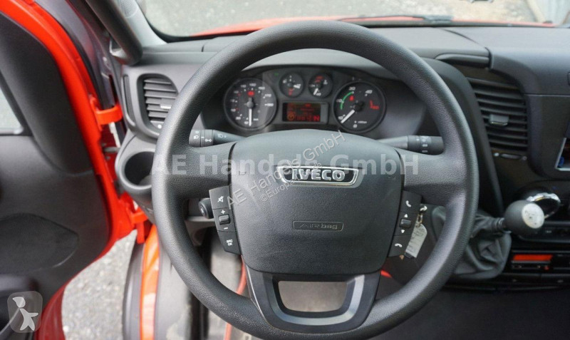 Trækker med sættevogn Iveco 65