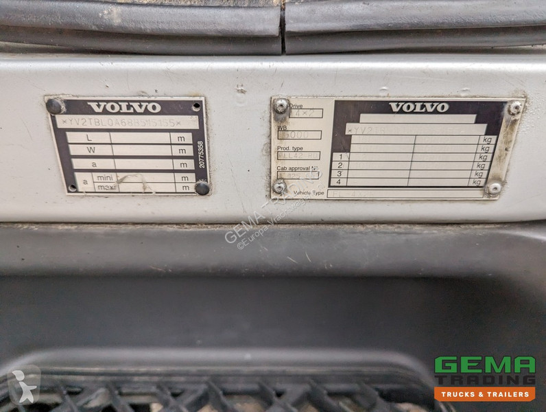 Kamion Volvo FL280 4x2 SleepCab 16T Euro5 6CIL...