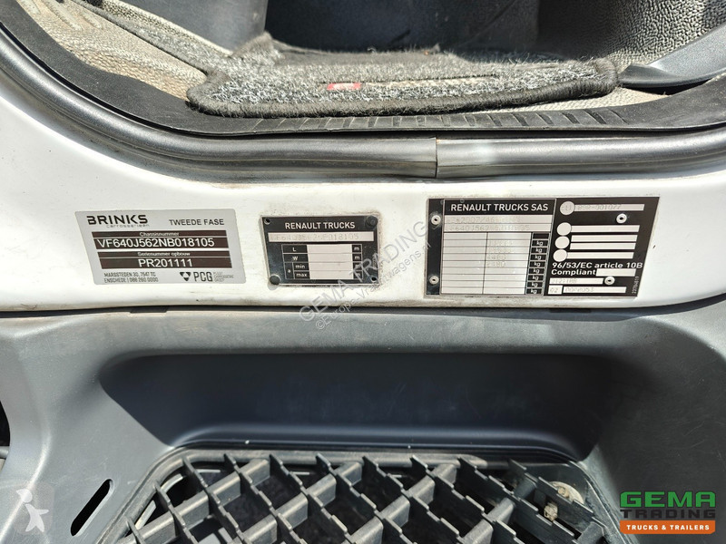 Kamion Renault D240 4x2 Half Sleeper Cab Euro6E...