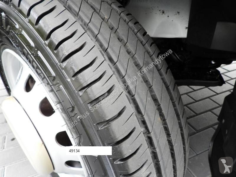 Véhicule utilitaire Ford TRANSIT  PLANDEKA 8...