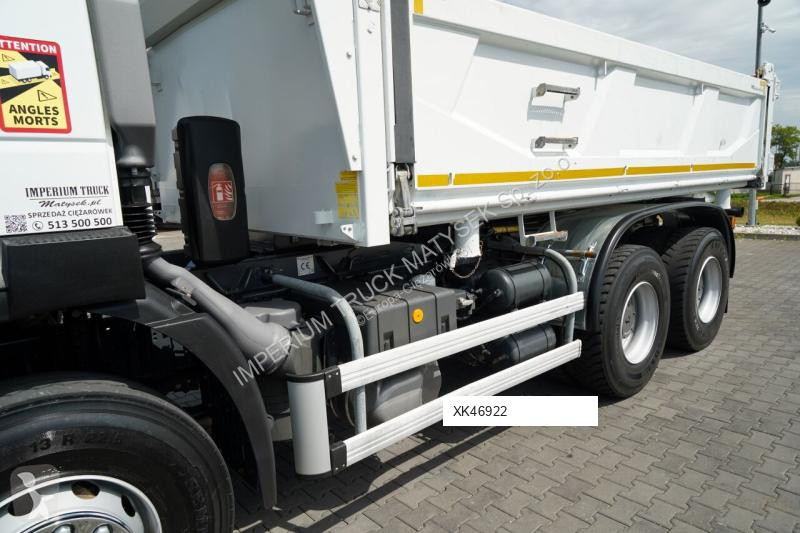 Camion Iveco TRAKKER 360