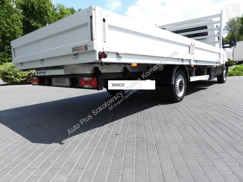 Autoutilitară Iveco DAILY 35S16 SKRZYNIA 10...