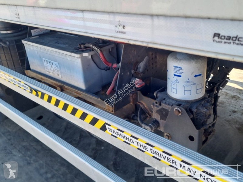 Camion Volvo FL818