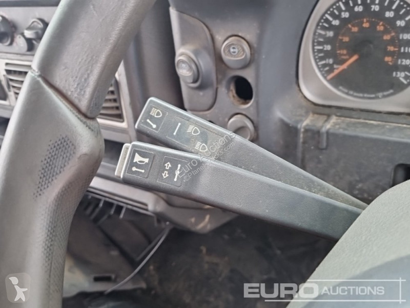 Camion Iveco 120E18