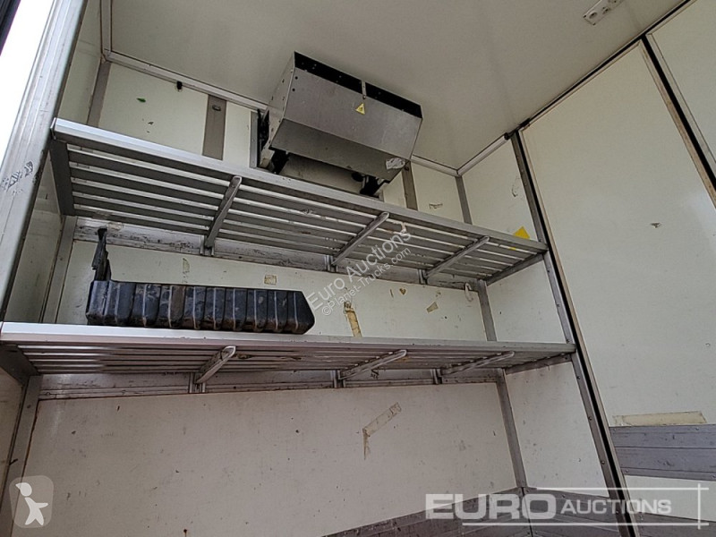 Vrachtwagen  CF75.310